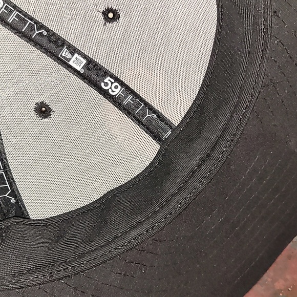 Vintage. Made in USA. San Francisco Giants. MLBPA. New Era fitted size 6 7/8 - Picture 12 of 14